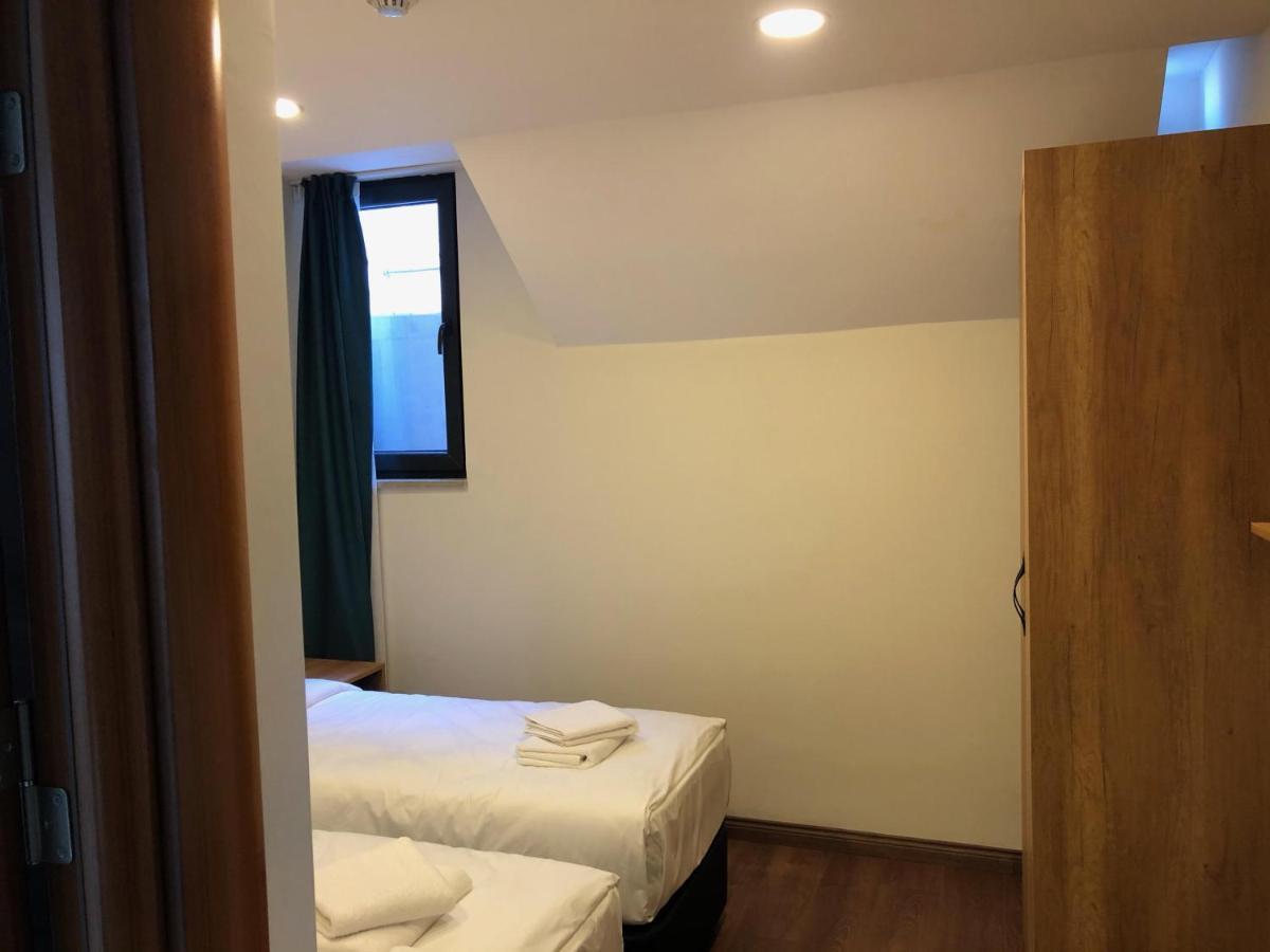 Pege Otel